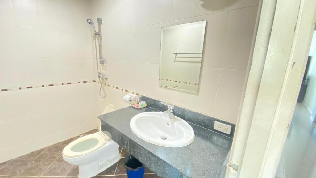 Sweet Dream Hotel Patong Phuket Exteriör bild